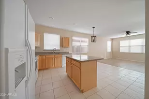 17731 N Becke Ln, Surprise, AZ 85374 - Photo 5