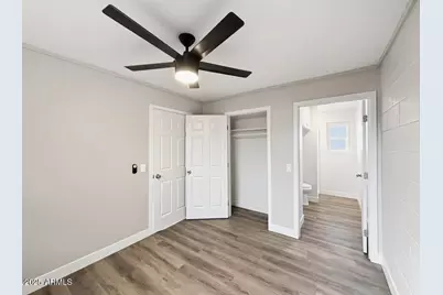 513 E Hatcher Road #Apt 6, Phoenix, AZ 85020 - Photo 5