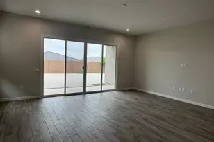 6047 E Sinclair St, Phoenix, AZ 85054 - Photo 9