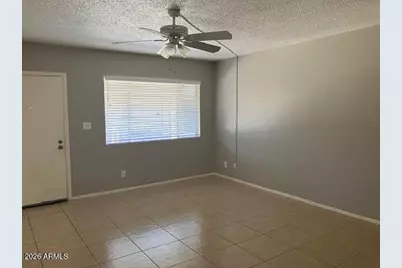 302 W Medlock Drive #Apt 12, Phoenix, AZ 85013 - Photo 5