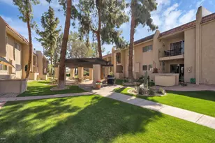 7436 E Chaparral Rd, Scottsdale, AZ 85250 - Photo 23