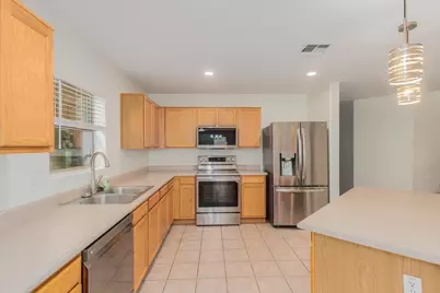 22617 N 19th Way, Phoenix, AZ 85024 - Photo 3