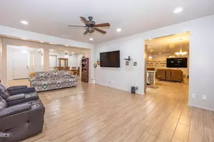 10122 S Vaquero Ln, Hereford, AZ 85615 - Photo 11