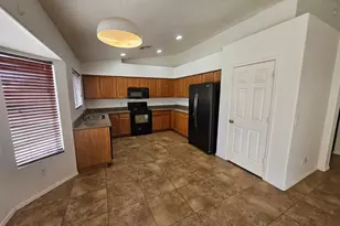 2193 E Brooks St, Gilbert, AZ 85296 - Photo 3
