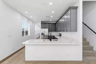 2809 E Trumbull Road #1, Phoenix, AZ 85040 - Photo 3