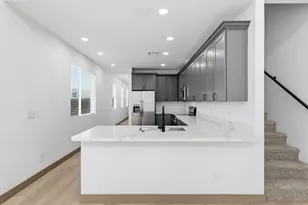 2809 E Trumbull Rd, Phoenix, AZ 85040 - Photo 3