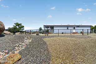 17590 W Deertrack Dr, Yarnell, AZ 85362 - Photo 27