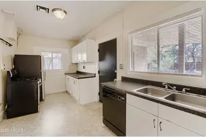 2518 N Mitchell Street, Phoenix, AZ 85006 - Photo 7