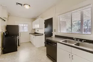 2518 N Mitchell St, Phoenix, AZ 85006 - Photo 7