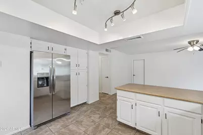 10007 N 48th Drive, Glendale, AZ 85302 - Photo 9