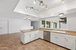 10007 N 48th Dr, Glendale, AZ 85302 - Photo 11