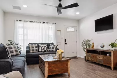3814 N 36th Street, Phoenix, AZ 85018 - Photo 3