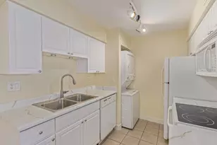 5995 N 78th St, Scottsdale, AZ 85250 - Photo 9