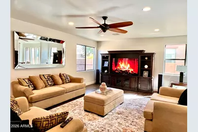 17572 W Andora Street, Surprise, AZ 85388 - Photo 5