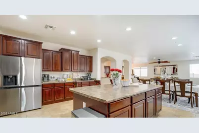 17572 W Andora Street, Surprise, AZ 85388 - Photo 7
