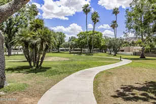 216 W Winged Foot Rd, Phoenix, AZ 85023 - Photo 31