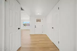 5036 W Beverly Ln, Glendale, AZ 85306 - Photo 7