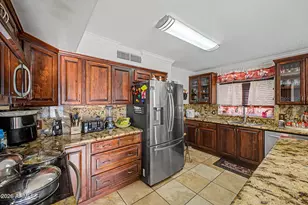 6814 N 77th Ave, Glendale, AZ 85303 - Photo 19