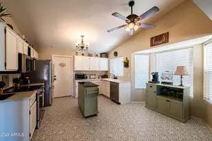 9126 W Port Royale Ln, Peoria, AZ 85381 - Photo 9