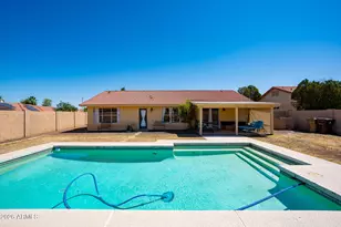 9126 W Port Royale Ln, Peoria, AZ 85381 - Photo 25
