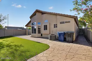 1827 E Carla Vista Dr, Gilbert, AZ 85295 - Photo 11