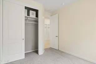 3826 E Cat Balue Dr, Phoenix, AZ 85050 - Photo 23