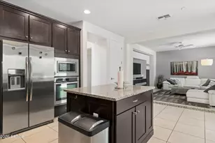 3826 E Cat Balue Dr, Phoenix, AZ 85050 - Photo 15