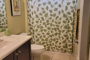 3826 E Cat Balue Dr, Phoenix, AZ 85050 - Photo 17