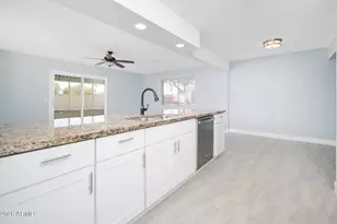 14820 N Lakeforest Dr, Sun City, AZ 85351 - Photo 13