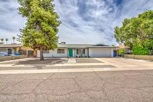 3739 W Krall St, Phoenix, AZ 85019 - Photo 1
