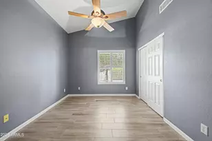 5542 W Saguaro Park Ln, Glendale, AZ 85310 - Photo 5