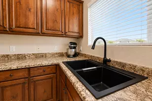 16118 W Lincoln St, Goodyear, AZ 85338 - Photo 11