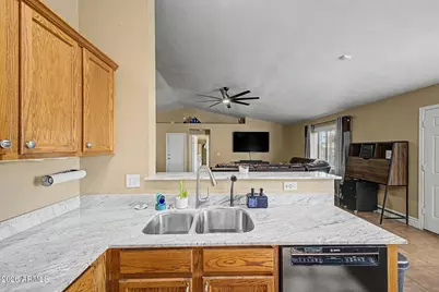 854 N Hillridge --, Mesa, AZ 85207 - Photo 15