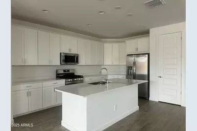 2890 E Frontiersman Lane, San Tan Valley, AZ 85140 - Photo 5