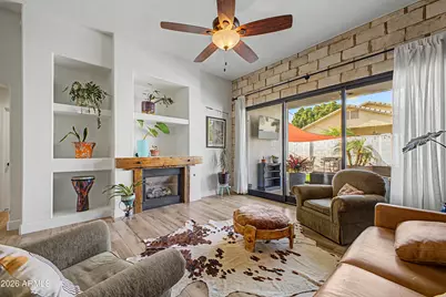 8246 W Rose Garden Lane, Peoria, AZ 85382 - Photo 5