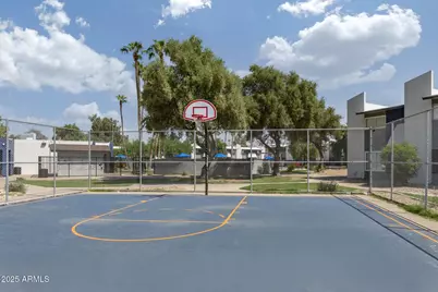 2627 N 45th Avenue #2C, Phoenix, AZ 85035 - Photo 13