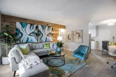 2627 N 45th Avenue #3C, Phoenix, AZ 85035 - Photo 1