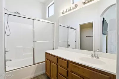2250 E Deer Valley Road #Unit 10, Phoenix, AZ 85024 - Photo 13