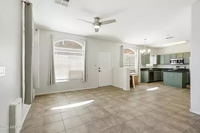 2250 E Deer Valley Road #Unit 10, Phoenix, AZ 85024 - Photo 7