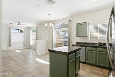 2250 E Deer Valley Road #Unit 10, Phoenix, AZ 85024 - Photo 5
