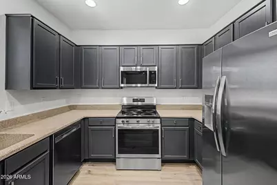 15847 N 74th Drive, Peoria, AZ 85382 - Photo 13