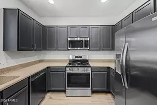 15847 N 74th Dr, Peoria, AZ 85382 - Photo 13