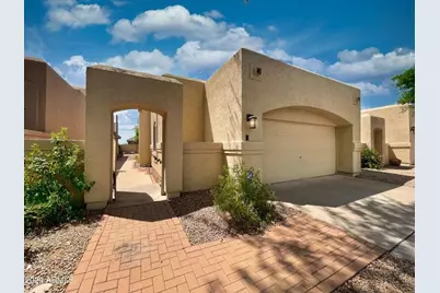 18802 N 44th Place, Phoenix, AZ 85050 - Photo 1
