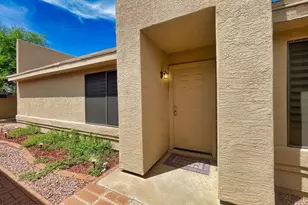 18802 N 44th Pl, Phoenix, AZ 85050 - Photo 11