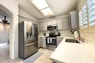 18802 N 44th Pl, Phoenix, AZ 85050 - Photo 5
