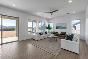 825 E Perdido Wy, Phoenix, AZ 85086 - Photo 13