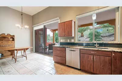 16527 E Briarwood Drive, Fountain Hills, AZ 85268 - Photo 5