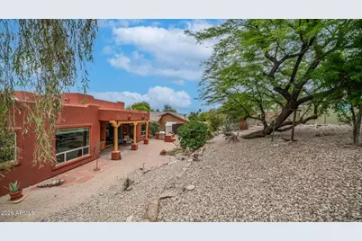 16527 E Briarwood Drive, Fountain Hills, AZ 85268 - Photo 15