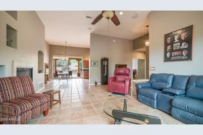 16527 E Briarwood Drive, Fountain Hills, AZ 85268 - Photo 9