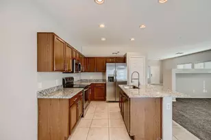 797 W Agrarian Hills Dr, San Tan Valley, AZ 85143 - Photo 5